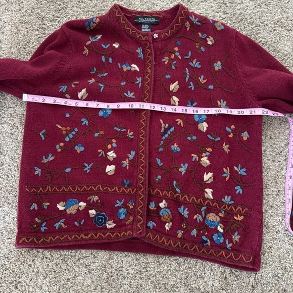 Vintage All Points Floral Embroidered Snap front Cardigan Sweater 
size Large - Picture 9 of 12
